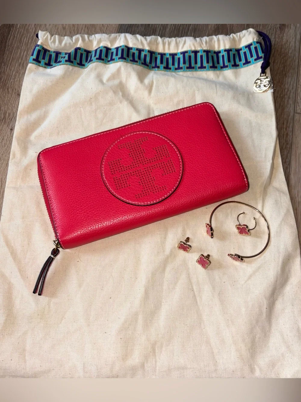 Tory Burch Bundle, new without tags, zip around wallet, earrings, bracelet, ring